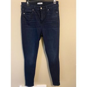 Good American Good Legs jeans